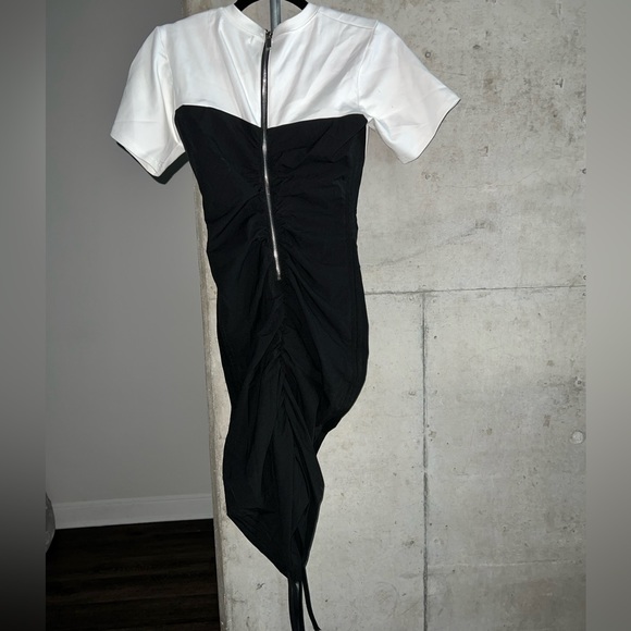 Tshirt scrunch dress - Picture 3 of 4